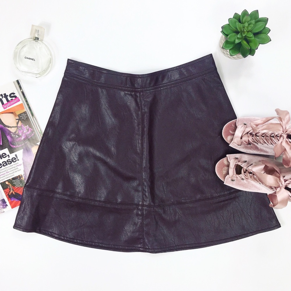 charlotte russe • burgundy faux leather skirt